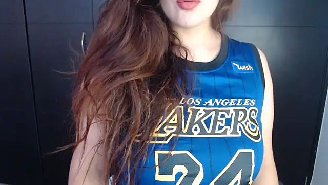 AdharaLujan online show from 02.04.25