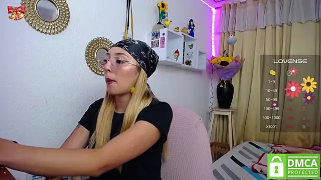 Soffy-brooks online show from 03.11.25