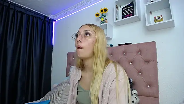 Soffy-brooks online show from 10.11.25