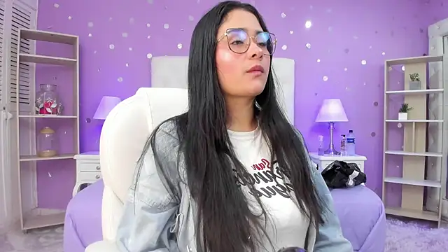 scarlette 15  online show from 01.15.26