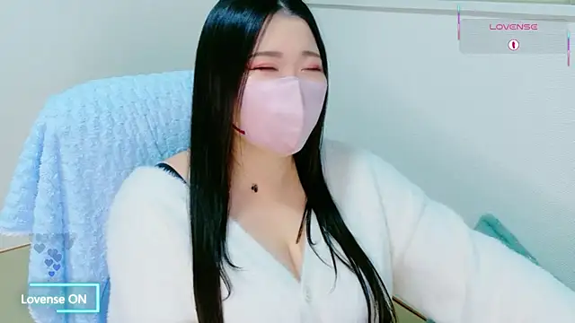 Snapshot of yukinko_o_ chatting on 01.11.26 yukinko o online show from 01.11.26