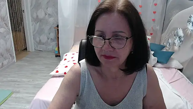 Snapshot of OlgaHottie chatting on 06.05.26 OlgaHottie online show from 06.05.26