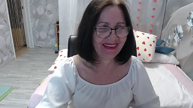 Snapshot of OlgaHottie chatting on 06.06.26 OlgaHottie online show from 06.06.26