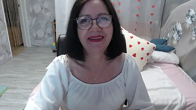 Snapshot of OlgaHottie chatting on 06.07.26 OlgaHottie online show from 06.07.26
