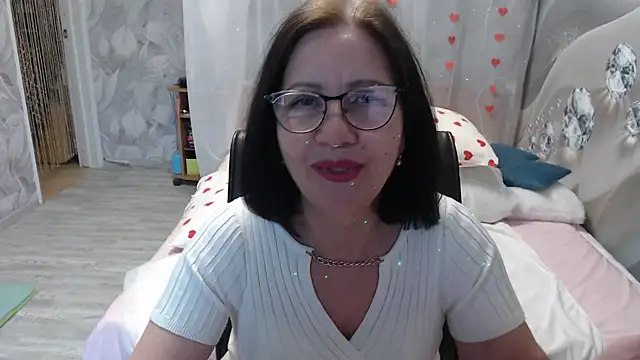Snapshot of OlgaHottie chatting on 06.10.26 OlgaHottie online show from 06.10.26