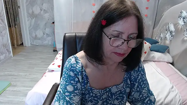 Snapshot of OlgaHottie chatting on 06.14.26 OlgaHottie online show from 06.14.26