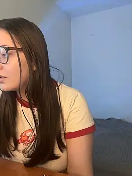 Snapshot of Prudie_Gabriella chatting on 09.22.25 Prudie Gabriella online show from 09.22.25