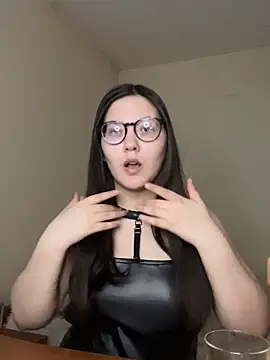 Snapshot of Prudie_Gabriella chatting on 11.03.25 Prudie Gabriella online show from 11.03.25