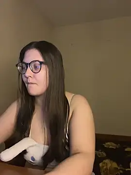 Snapshot of Prudie_Gabriella chatting on 11.20.25 Prudie Gabriella online show from 11.20.25