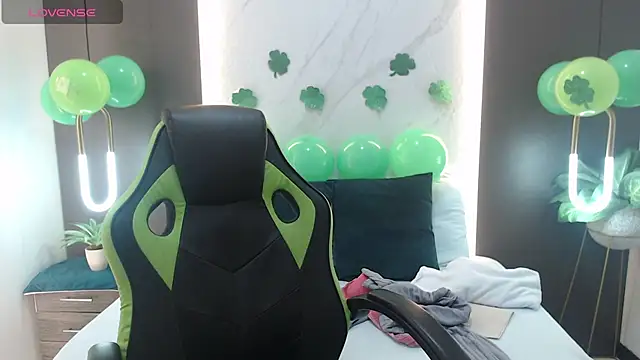 alma fenix online show from 03.17.25