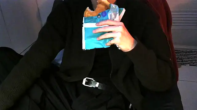 Snapshot of Ray175oo chatting on 02.10.26 Ray175oo online show from 02.10.26