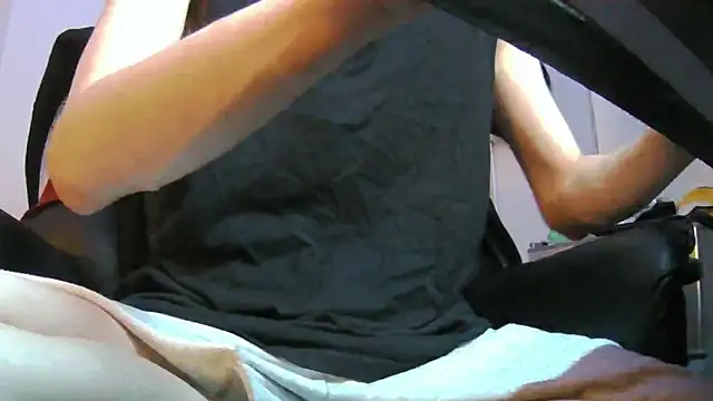 Snapshot of Ray175oo chatting on 02.20.26 Ray175oo online show from 02.20.26