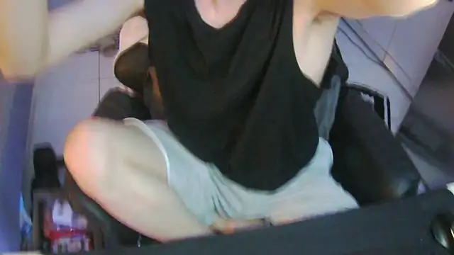 Snapshot of Ray175oo chatting on 06.05.26 Ray175oo online show from 06.05.26