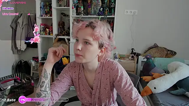 School Love online show from 02.19.26