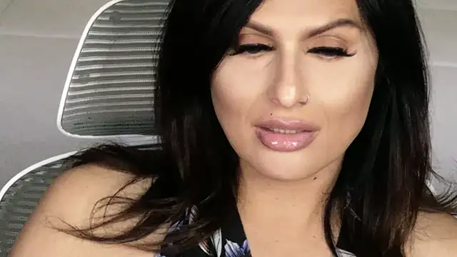 xprettysmilex online show from 04.13.26