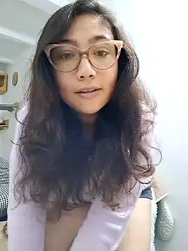 Snapshot of Mia_Ruiz chatting on 02.19.25 Mia Ruiz online show from 02.19.25