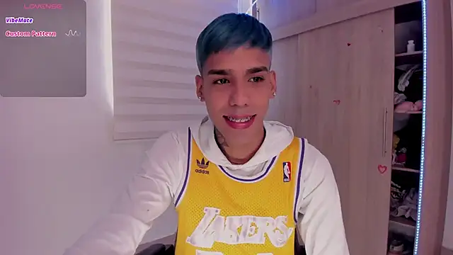 aldrinwhite online show from 03.05.25