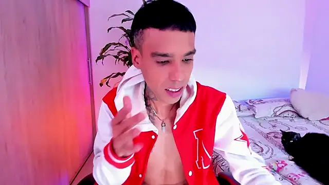 Snapshot of aldrinwhite chatting on 07.18.26 aldrinwhite online show from 07.18.26