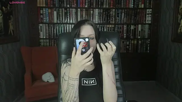 Snapshot of Medusa__Gorgona chatting on 11.05.25 Medusa Gorgona online show from 11.05.25