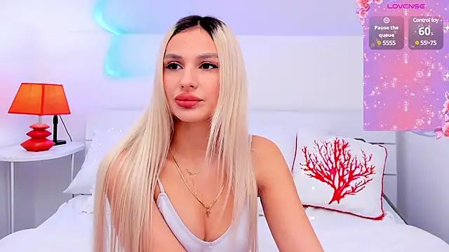 MissLoou online show from 01.21.25