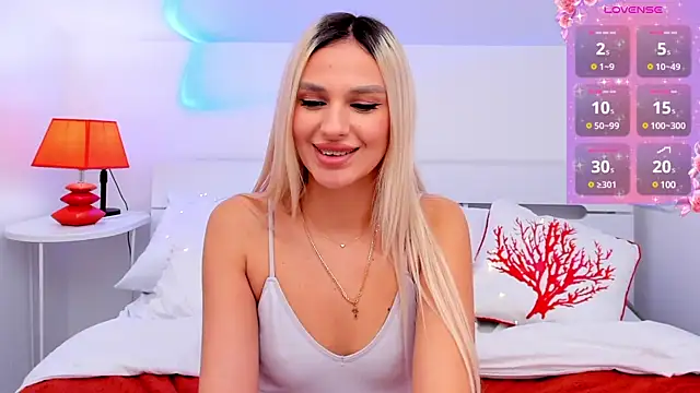 MissLoou online show from 01.21.25