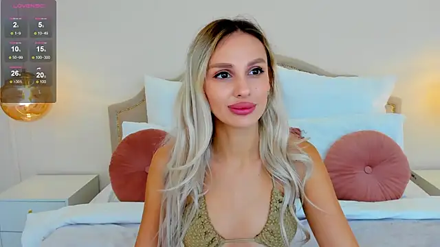 MissLoou online show from 09.15.25