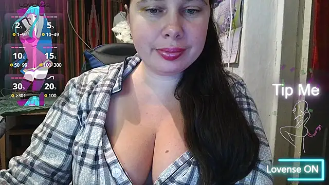 Cora Maro online show from 09.26.25