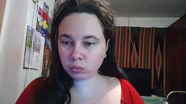 Cora Maro online show from 10.27.25