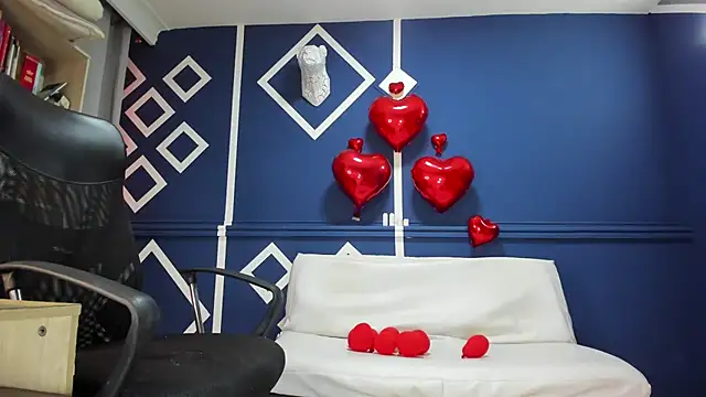 charolbruce 1 online show from 02.20.25