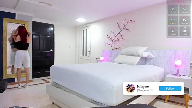 charolbruce 1 online show from 04.02.26