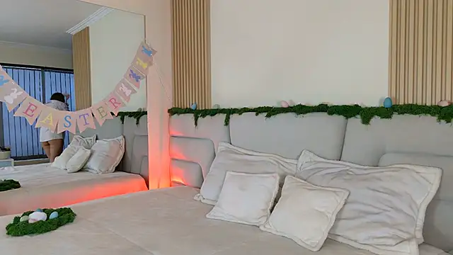 Zoe Benson online show from 04.01.26