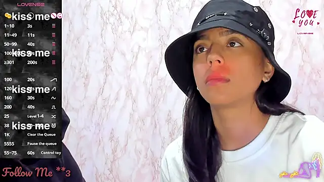 BarbieHotLaura online show from 01.11.25