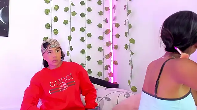 BarbieHotLaura online show from 02.02.25