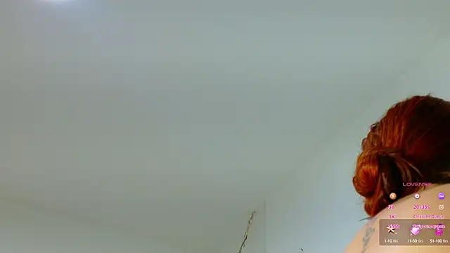 Snapshot of Gaby_Vegaa chatting on 09.19.25 Gaby Vegaa online show from 09.19.25