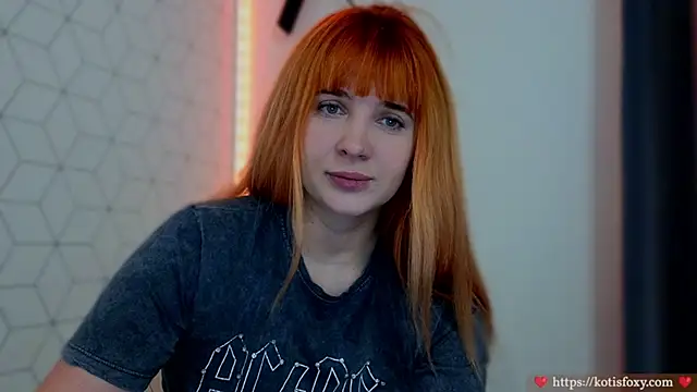 Snapshot of Kotis_Foxy chatting on 05.28.26 Kotis Foxy online show from 05.28.26
