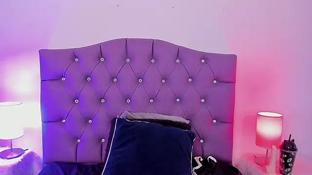 Nyx nayla online show from 01.06.25