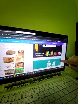 LorenRosse online show from 02.28.25