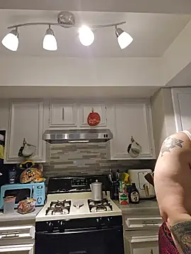 Snapshot of DevilDahm chatting on 01.17.26 DevilDahm online show from 01.17.26