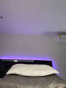 Sthef Castle online show from 02.27.26