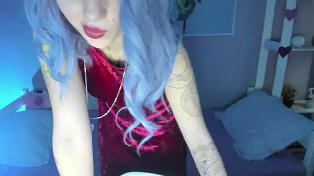 Snapshot of AnneTenet chatting on 01.12.25 AnneTenet online show from 01.12.25