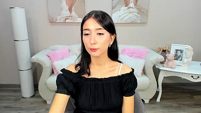 Snapshot of NicoleLimp chatting on 01.16.25 NicoleLimp online show from 01.16.25