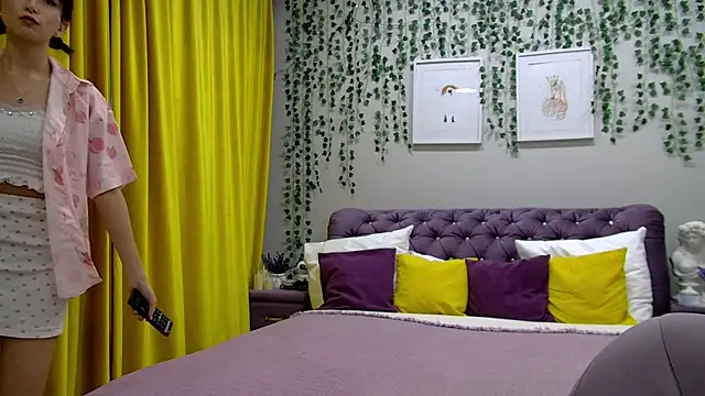 Snapshot of NicoleLimp chatting on 02.03.25 NicoleLimp online show from 02.03.25