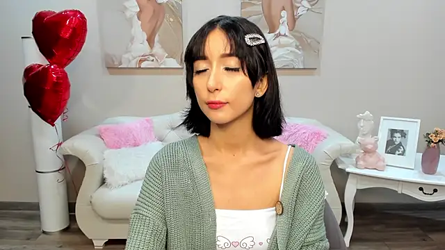 Snapshot of NicoleLimp chatting on 02.11.25 NicoleLimp online show from 02.11.25