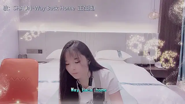 Snapshot of Original-HeartBaby chatting on 10.04.25 Original-HeartBaby online show from 10.04.25