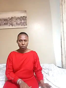 Snapshot of YourDreamLady22 chatting on 11.13.25 YourDreamLady22 online show from 11.13.25