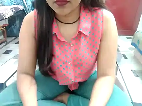 Snapshot of aarushi_sharmaa chatting on 02.14.25 aarushi sharmaa online show from 02.14.25