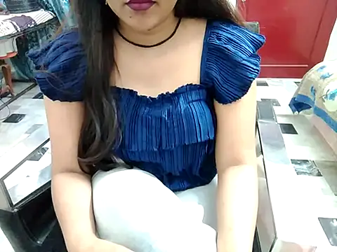 Snapshot of aarushi_sharmaa chatting on 03.02.25 aarushi sharmaa online show from 03.02.25