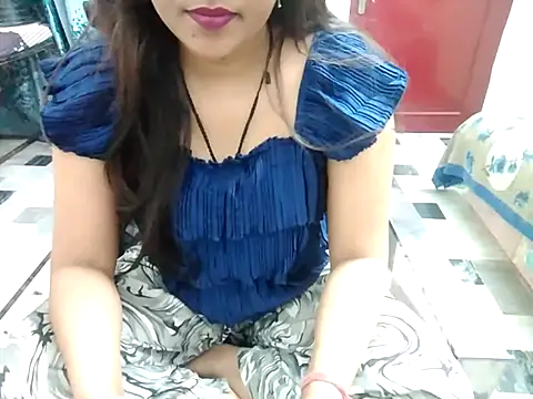 Snapshot of aarushi_sharmaa chatting on 03.11.25 aarushi sharmaa online show from 03.11.25