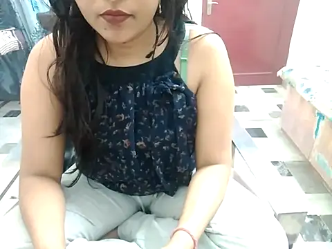 Snapshot of aarushi_sharmaa chatting on 03.15.25 aarushi sharmaa online show from 03.15.25