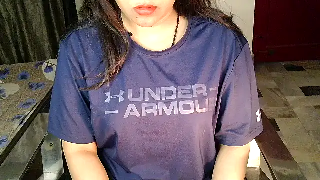 Snapshot of aarushi_sharmaa chatting on 12.18.25 aarushi sharmaa online show from 12.18.25